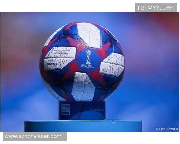 足球明星圣诞节欢庆合集精彩瞬间分享与祝福传递