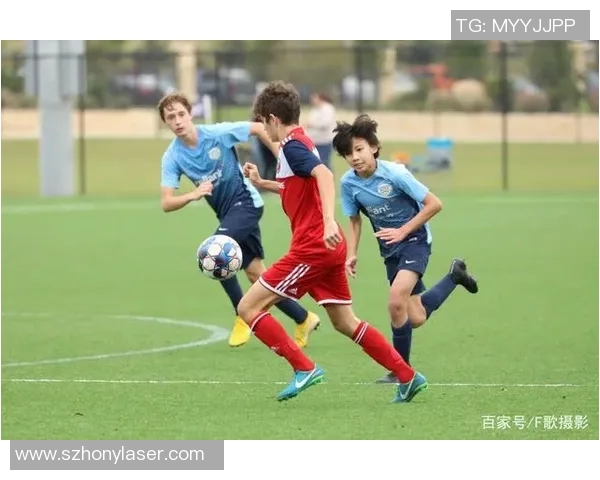 踢足球明星的最高境界：从技术到精神的全面升华与追求