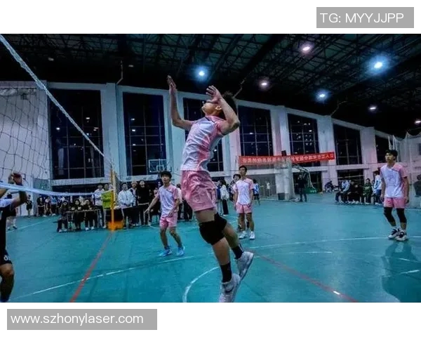 广州排球队的奋斗与荣耀：一段排球精神的真实记录与感人故事